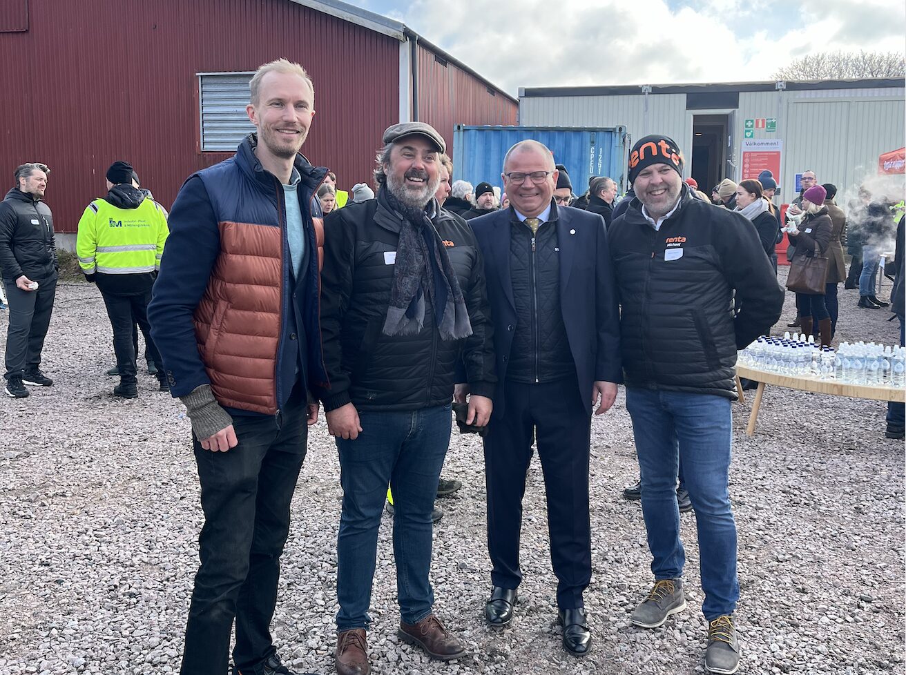Renta tillsammans med Wind Of Change - världens högsta vindkraftstorn i trä